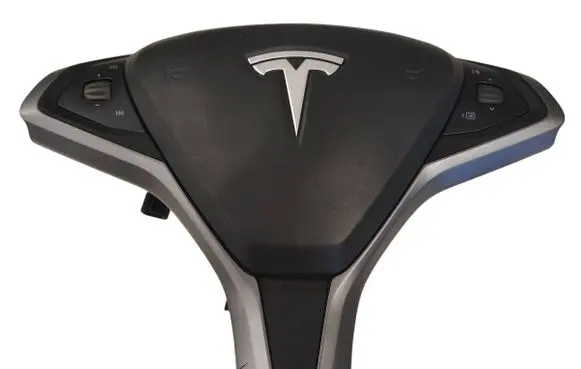 Tesla Model S Steering wheel airbag 0589P1000552 145616331A A20AN000589