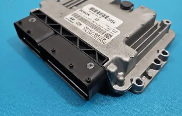 KIA Cerato Engine control unit/module ECU 0281013059 IMPRK1546952