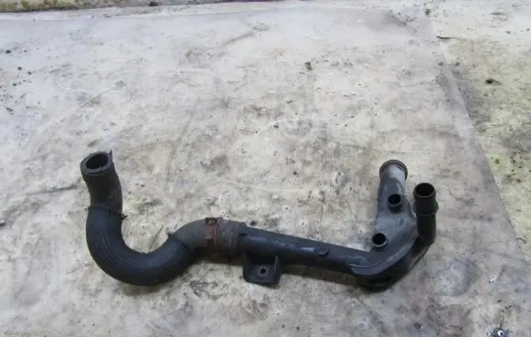 Nissan Note (E12) Engine coolant pipe/hose
