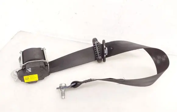 Middle seatbelt (rear)