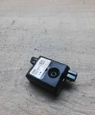 BMW 3 F30 F35 F31 Aerial antenna amplifier 9231466 10859410