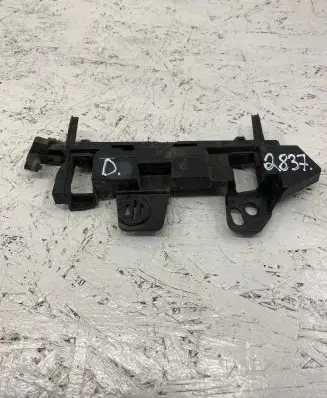 Opel Zafira C Front bumper mounting bracket 13356871