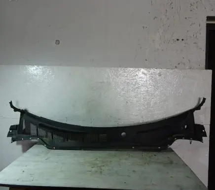 Toyota Camry Wiper trim 55708-06080