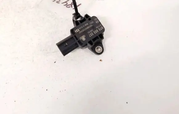 Audi A4 S4 B7 8E 8H Airbag deployment crash/impact sensor 8p0955557