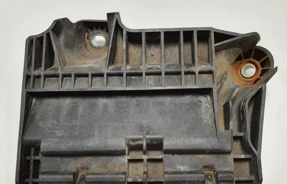 Ford Mondeo MK IV Battery box tray 6G91-10663-AD