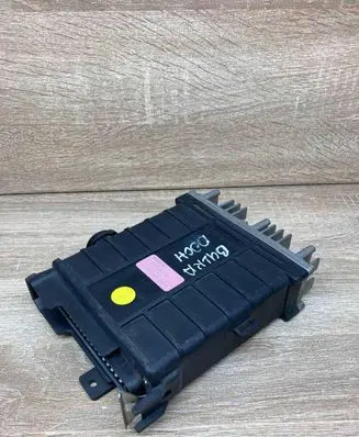 Audi 80 90 S2 B4 Engine control unit/module ECU 893907404N 0261200238