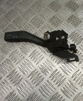 Skoda Octavia Mk2 (1Z) Indicator stalk 1K0953513
