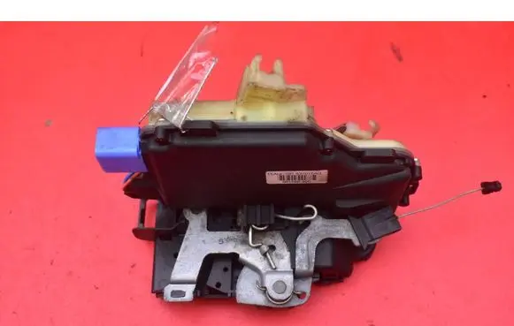 Seat Ibiza IV (6J,6P) Front door lock 3B1837015AQ