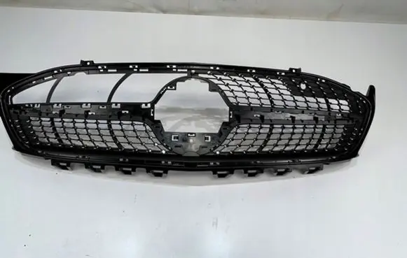 Mercedes-Benz CLA C118 X118 Front grill