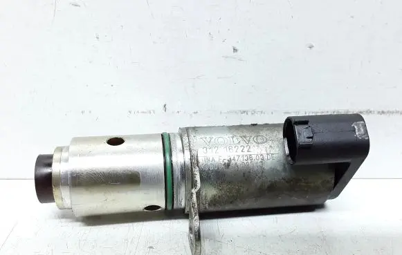 Volvo V70 Camshaft vanos timing valve 31216222