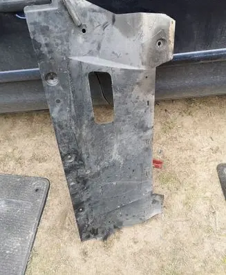 Nissan Qashqai Engine splash shield/under tray 75831BR00A