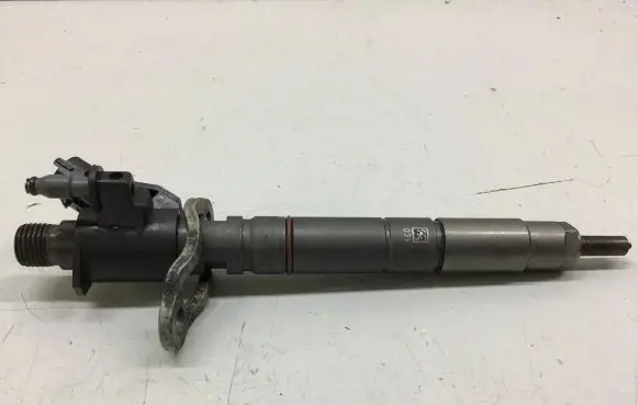 Volvo XC60 Fuel injector 0445116016
