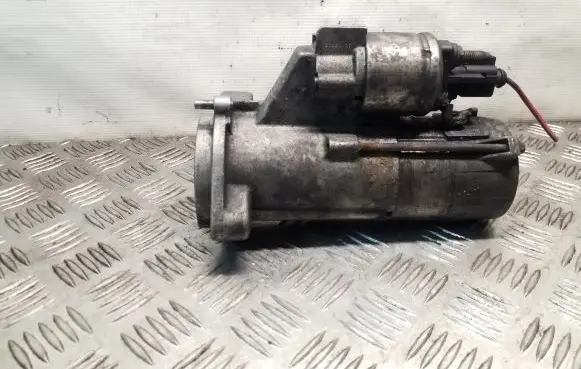 Volkswagen PASSAT B5.5 Starter motor