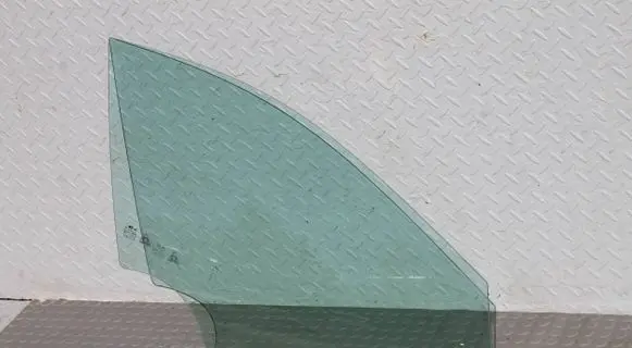 Hyundai Kona I Front door window glass four-door 82420J9050 SZYBAPRAWYPRZOD