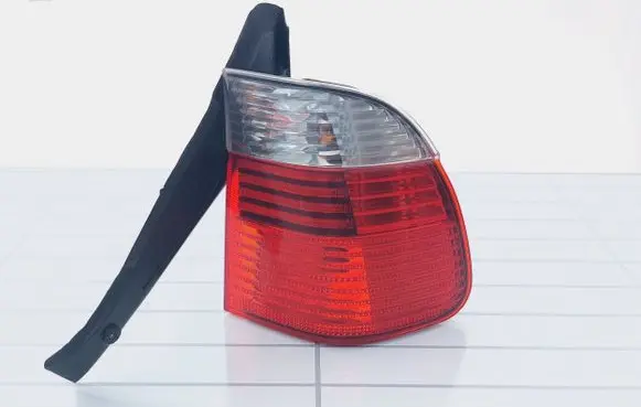 BMW 5 E39 Rear/tail lights 6902532