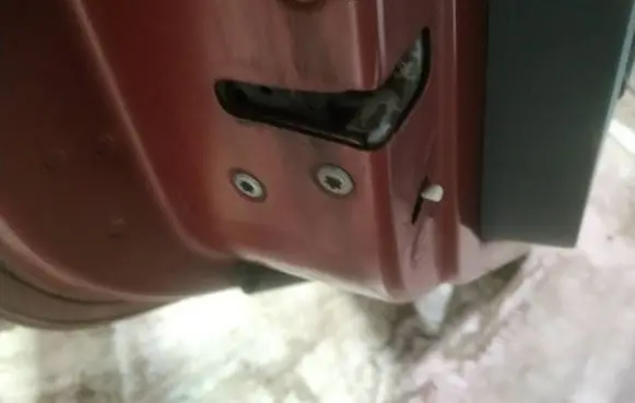 Mitsubishi Colt Rear door lock