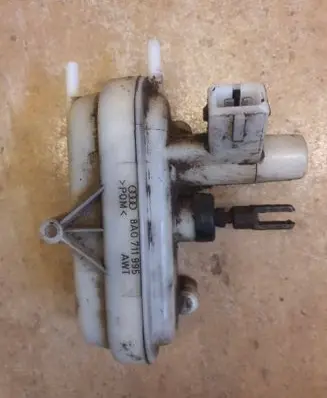 Audi 80 90 S2 B4 Differential lock switch 8A0711995