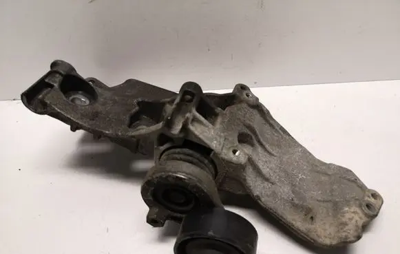 Dacia Dokker Generator/alternator bracket 8200669495