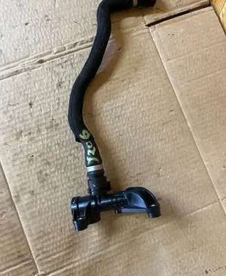 Thermostat/thermostat housing