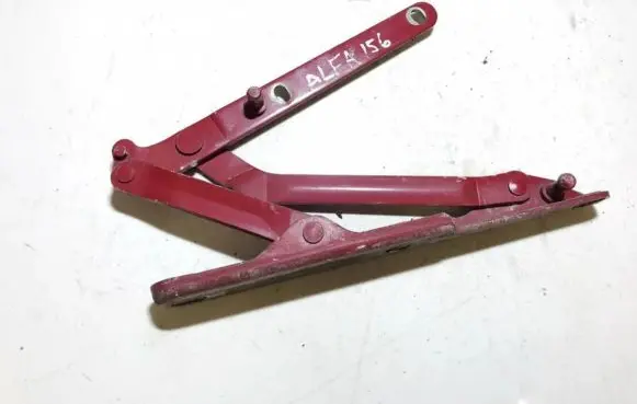 Alfa Romeo 156 Tailgate/trunk/boot hinge