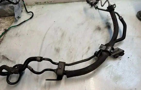 Infiniti Q50 Power steering hose/pipe/line 31132