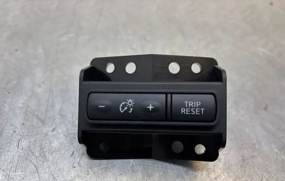 Nissan Qashqai Other switches/knobs/shifts 40227C