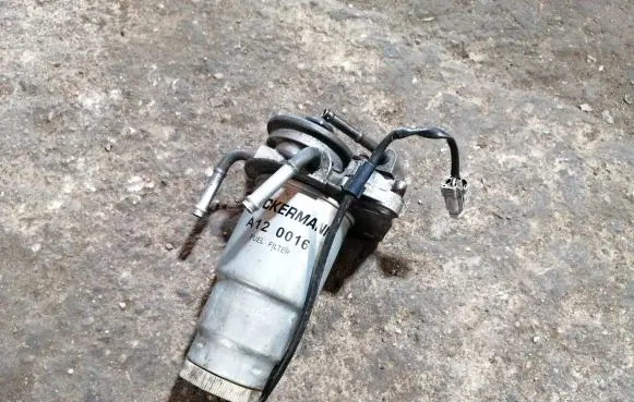Toyota Corolla Verso AR10 Fuel filter 