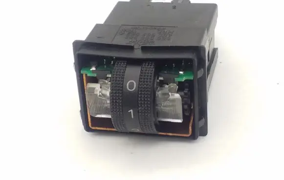 Audi A6 S6 C6 4F Seat heating switch 4E0963563A 8E0963563