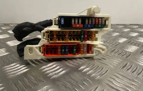 Audi A7 S7 4G Fuse module 4F1941824B