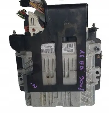 Peugeot 308 Engine control unit/module 96772435804car