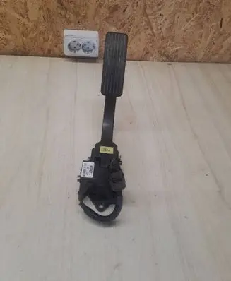 KIA Sorento Accelerator throttle pedal 210305 10730006 20521