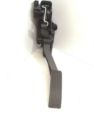 Mercedes-Benz A W169 Accelerator throttle pedal A1693000204