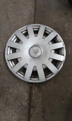Citroen C3 R15 wheel hub/cap/trim 964106318a