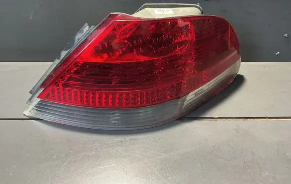 BMW 7 E65 E66 Rear/tail lights 325022R