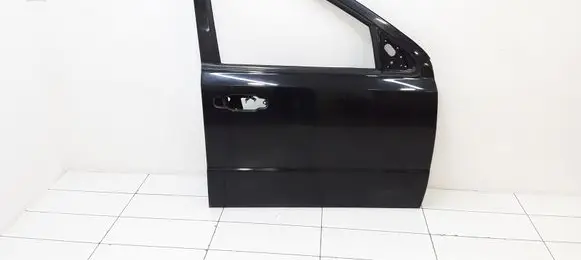 KIA Sorento Front door