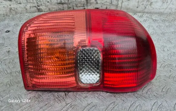 Toyota RAV 4 (XA20) Rear/tail lights 4226