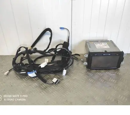 Renault Trafic III (X82) Radio/CD/DVD/GPS head unit 281153178R