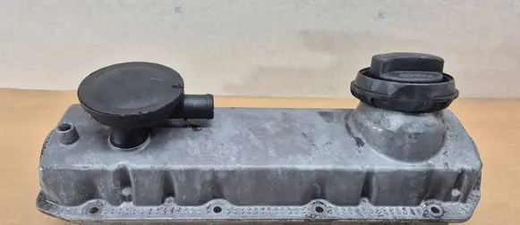 Audi A3 S3 8L Rocker cam cover 038103469E