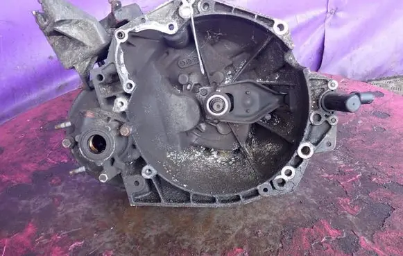 Peugeot 307 CC Manual 5 speed gearbox 20DM12