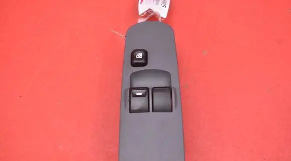 Mitsubishi Colt Electric window control switch 8608A076