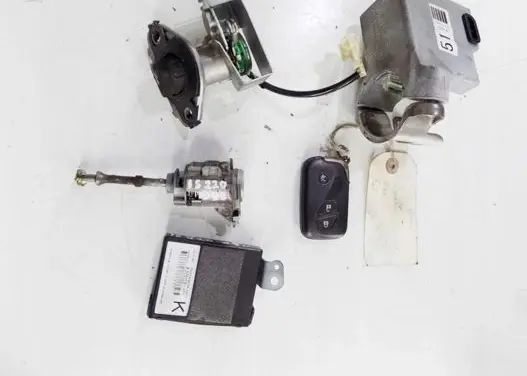 Lexus IS 220D-250-350 Ignition lock 8999852010