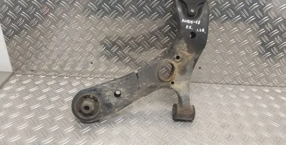 Toyota Auris E180 Front lower control arm/wishbone