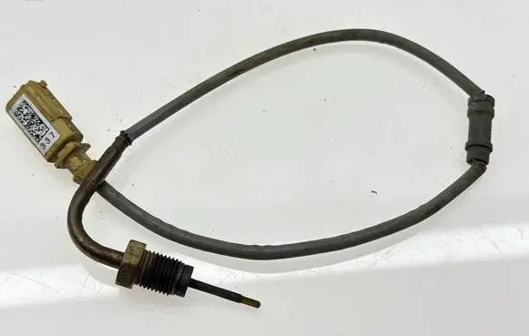 Volkswagen PASSAT B8 Exhaust gas temperature sensor 8K0973802C 964857 ZSB966701