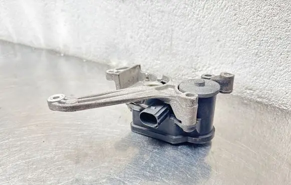 Opel Astra H Intake manifold valve actuator/motor 55205127 70062107 30820702250