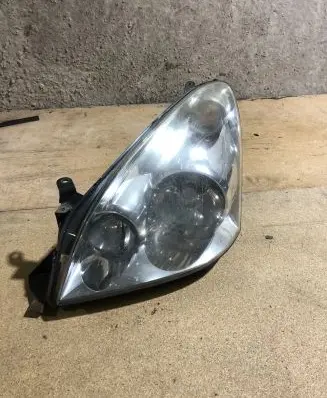 Toyota Corolla Verso E121 Headlight/headlamp