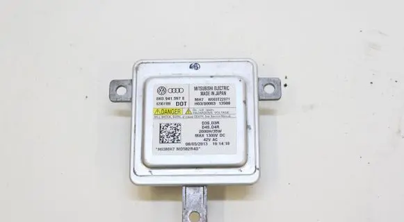Volkswagen PASSAT CC Headlight ballast module Xenon 8K0941597E