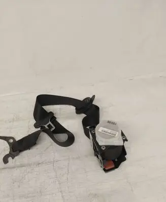 BMW X3 F25 Front seatbelt S2725843206 14B2401P0609