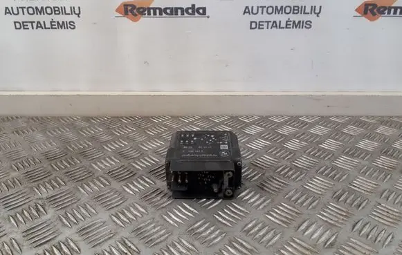 Glow plug pre-heat relay