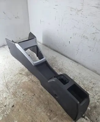 Opel Astra H Center console 
