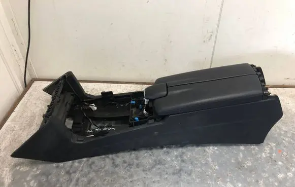 Mercedes-Benz E W212 Armrest A2126805702